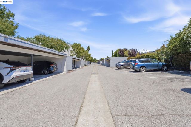 1075 Shell Blvd 11, Foster City, CA 94404