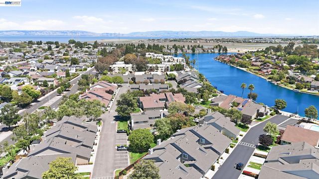 1075 Shell Blvd 11, Foster City, CA 94404