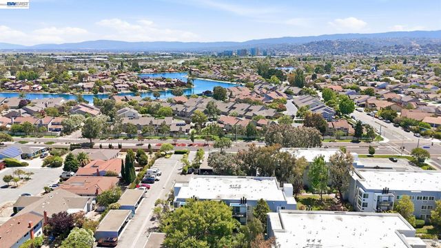 1075 Shell Blvd 11, Foster City, CA 94404