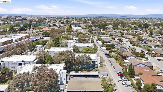 1075 Shell Blvd 11, Foster City, CA 94404