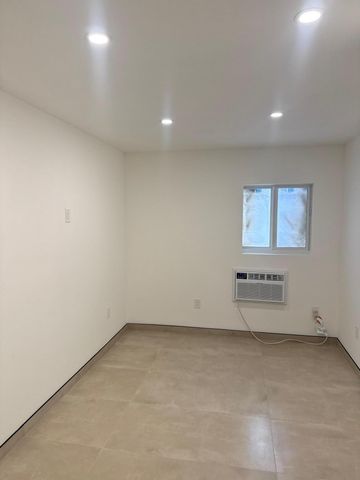 1235 Normandy Drive 10, Miami Beach, FL 33141