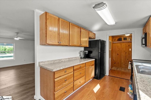 633 E Lynches River Road, Lamar, SC 29069