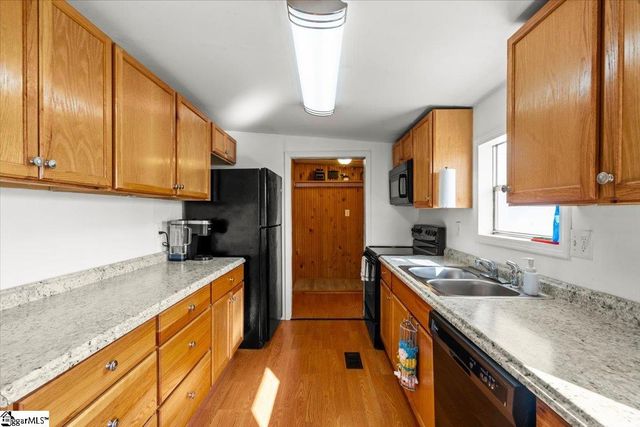 633 E Lynches River Road, Lamar, SC 29069