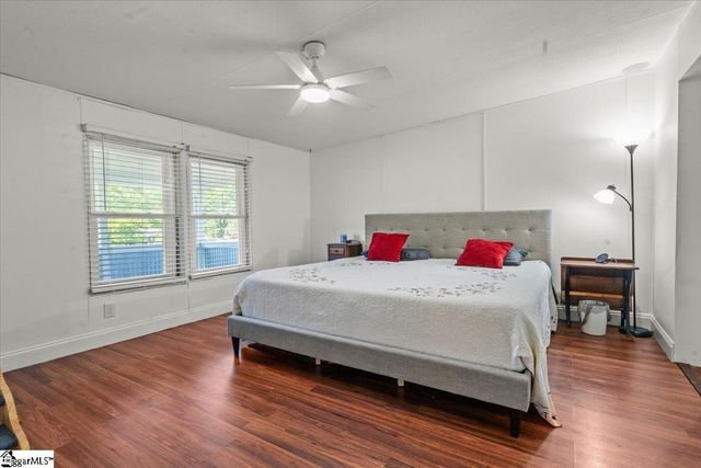 633 E Lynches River Road, Lamar, SC 29069