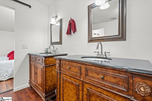 633 E Lynches River Road, Lamar, SC 29069