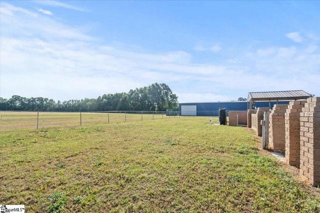 633 E Lynches River Road, Lamar, SC 29069