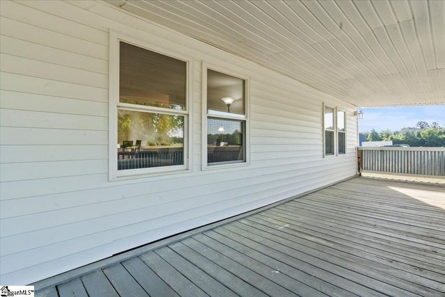 633 E Lynches River Road, Lamar, SC 29069