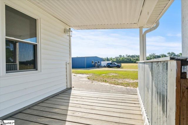633 E Lynches River Road, Lamar, SC 29069