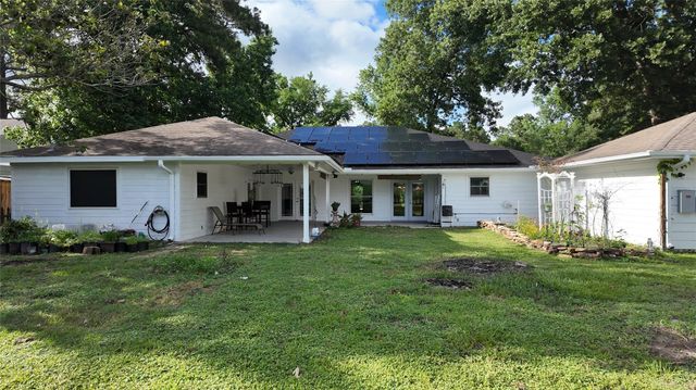 10108 Woodhollow Drive, Conroe, TX 77385