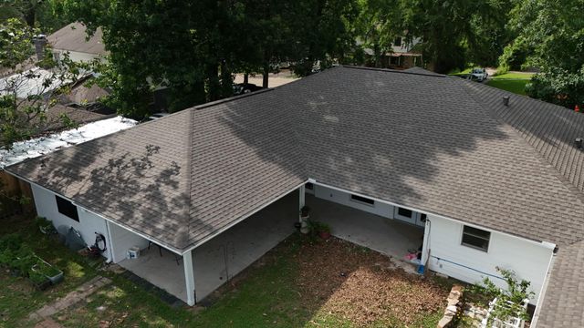 10108 Woodhollow Drive, Conroe, TX 77385