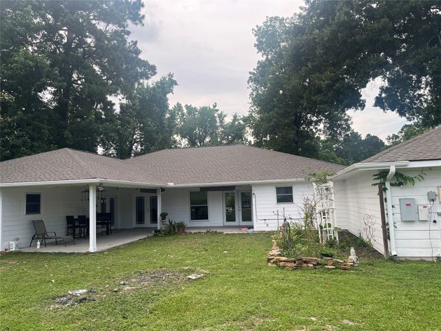 10108 Woodhollow Drive, Conroe, TX 77385