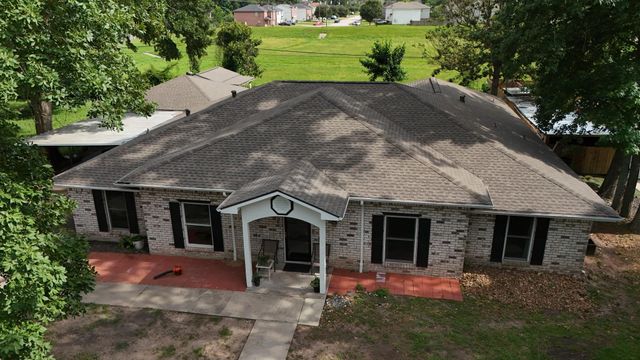 10108 Woodhollow Drive, Conroe, TX 77385