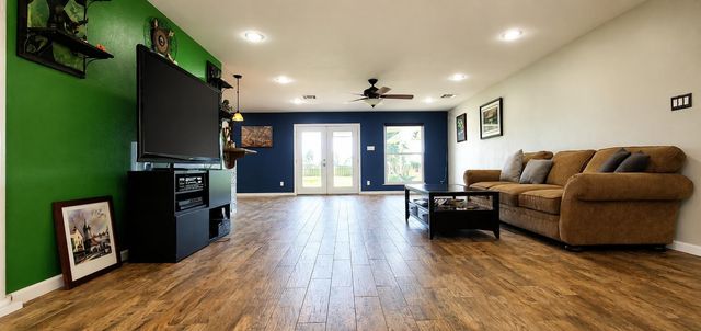 10108 Woodhollow Drive, Conroe, TX 77385