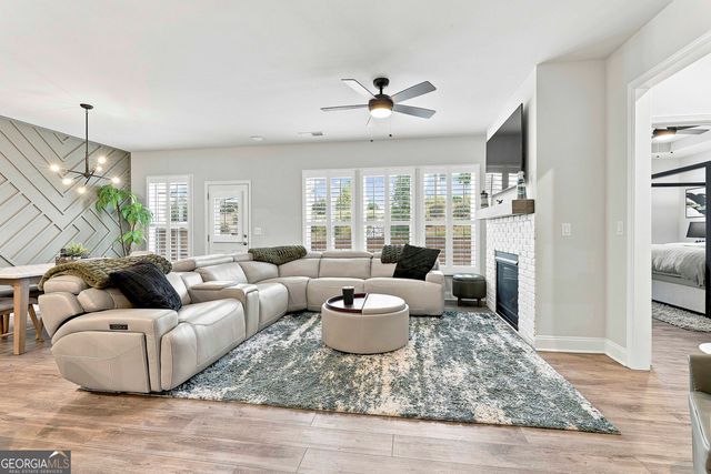 302 Cain Avenue, Peachtree City, GA 30269