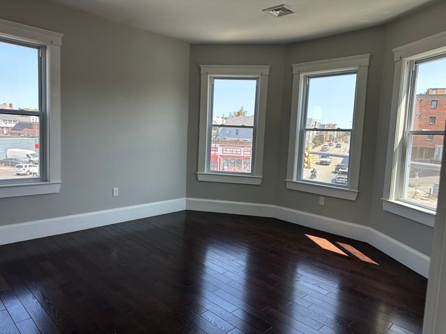 181 Chelsea St 3, Everett, MA 02149