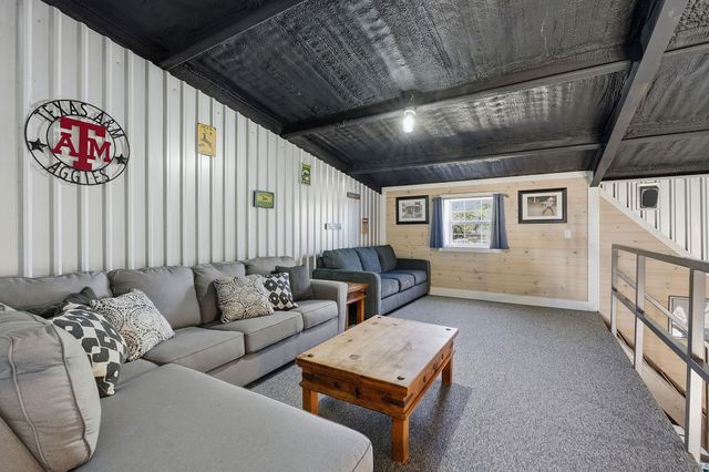 500 C Pursley RD, Dripping Springs, TX 78620