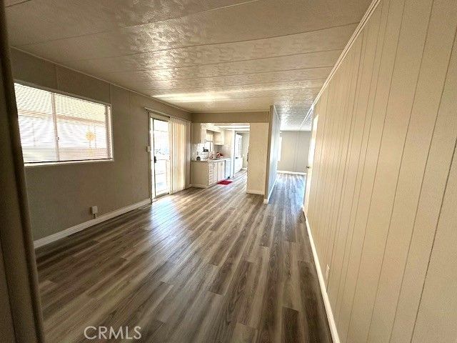 881 N. Lake Street 202, Hemet, CA 92544