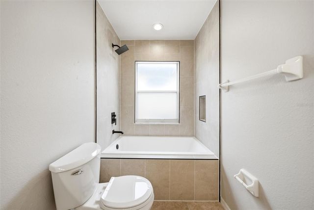 245 HOLLINGSHEAD LOOP, Davenport, FL 33896