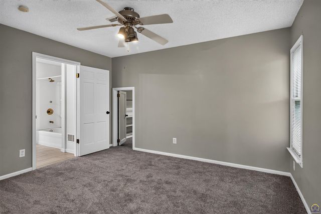 1339 SW High AVE, Topeka, KS 66604