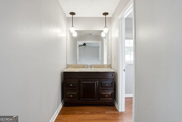2201 Colonial Oak Way, Stone Mountain, GA 30087