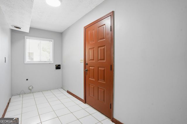 2201 Colonial Oak Way, Stone Mountain, GA 30087