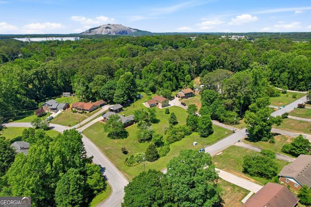 2201 Colonial Oak Way, Stone Mountain, GA 30087