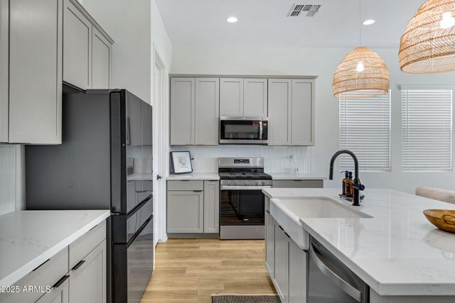 10051 E TALON Avenue, Mesa, AZ 85212