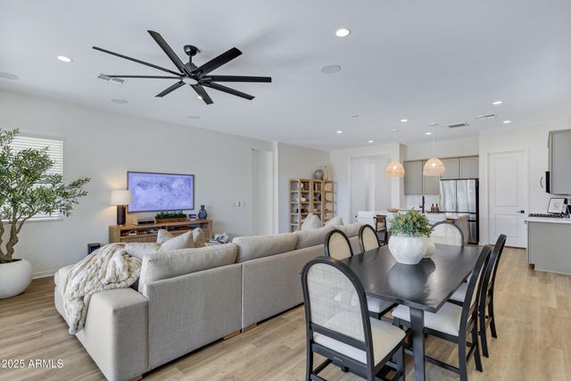 10051 E TALON Avenue, Mesa, AZ 85212