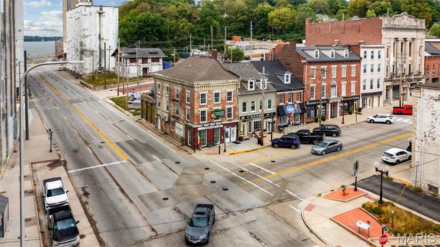 200 State Street, Alton, IL 62002