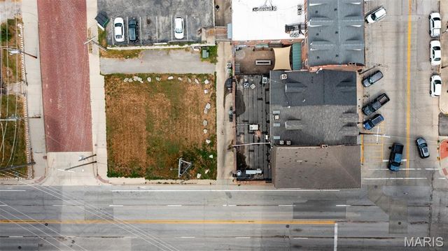 200 State Street, Alton, IL 62002