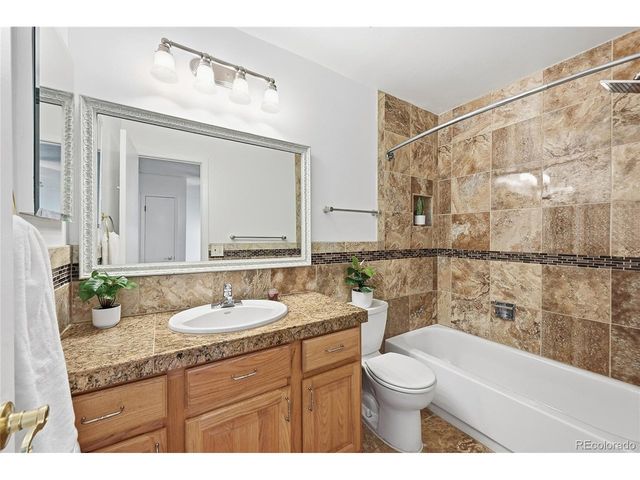2770 S Heather Gardens Way, Aurora, CO 80014