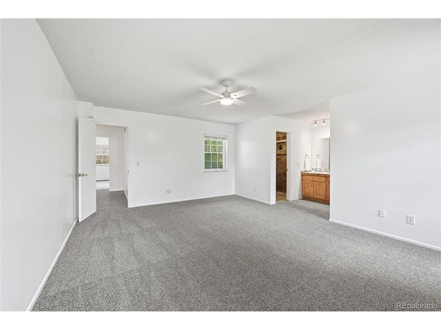 2770 S Heather Gardens Way, Aurora, CO 80014
