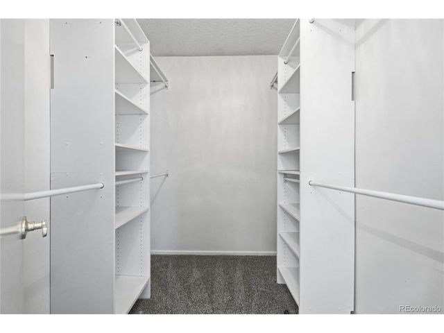 2770 S Heather Gardens Way, Aurora, CO 80014