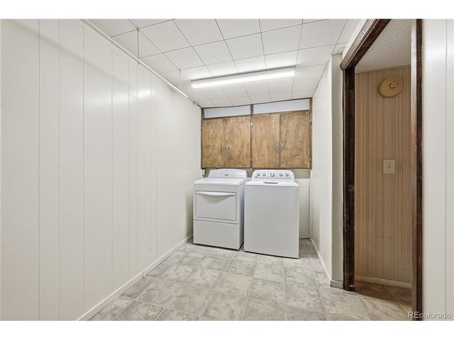 2770 S Heather Gardens Way, Aurora, CO 80014