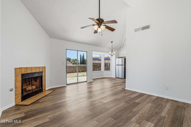 628 WOODCREST Lane, El Paso, TX 79912