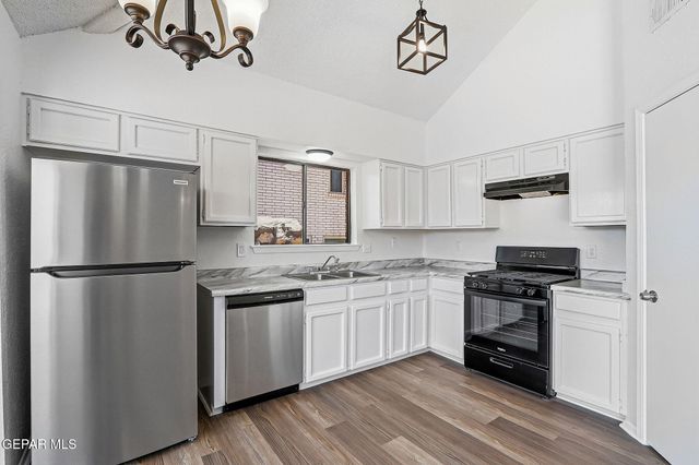 628 WOODCREST Lane, El Paso, TX 79912