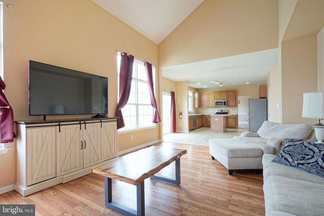 809 GALLERIA DR, Williamstown, NJ 08094