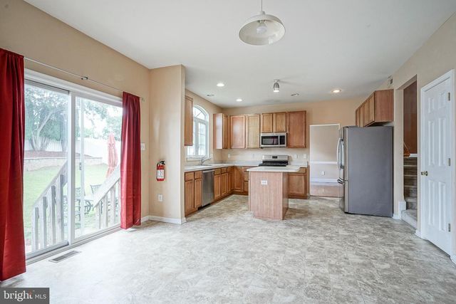 809 GALLERIA DR, Williamstown, NJ 08094