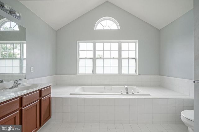 809 GALLERIA DR, Williamstown, NJ 08094