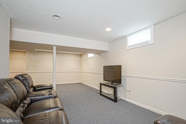 809 GALLERIA DR, Williamstown, NJ 08094