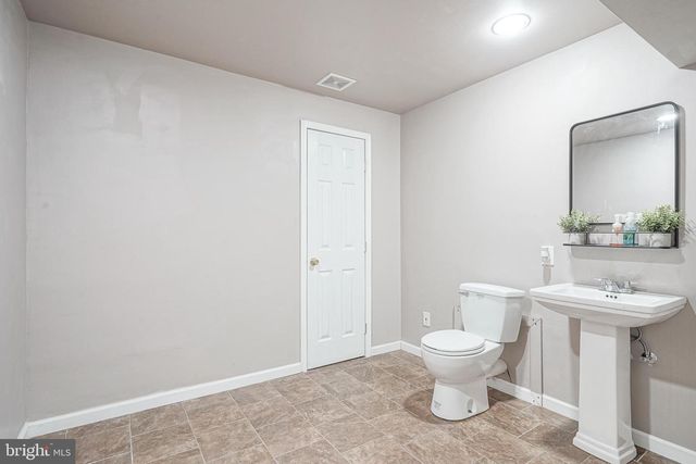 809 GALLERIA DR, Williamstown, NJ 08094