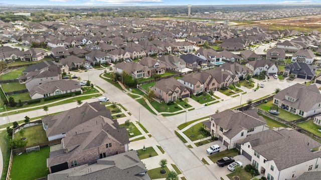 10518 Lyra Glen Lane, Richmond, TX 77406