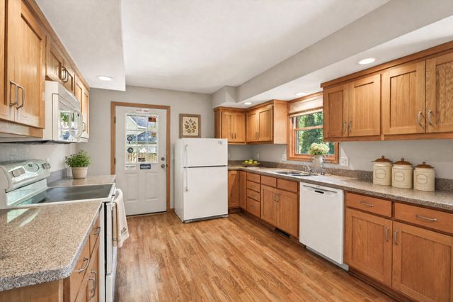411 Young Street N, Prescott, WI 54021