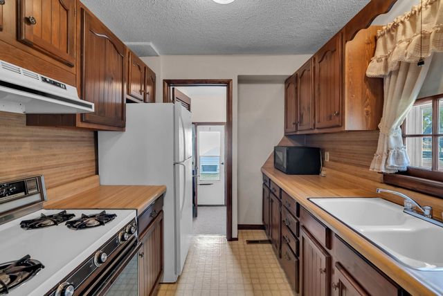 2762 S Classen, Wichita, KS 67216