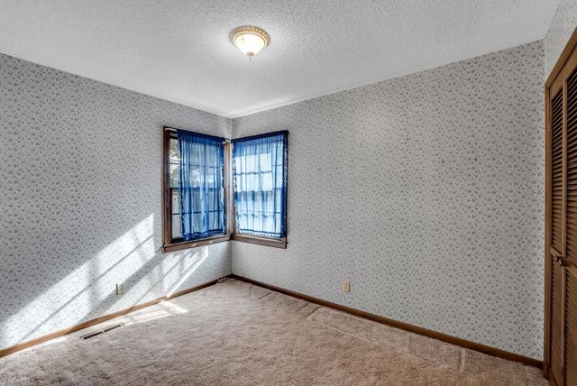 2762 S Classen, Wichita, KS 67216