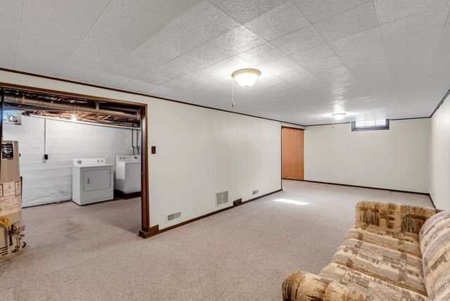 2762 S Classen, Wichita, KS 67216