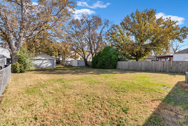 2762 S Classen, Wichita, KS 67216