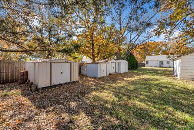 2762 S Classen, Wichita, KS 67216