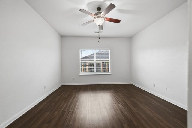 1907 Brewers PL, Taylor, TX 76574