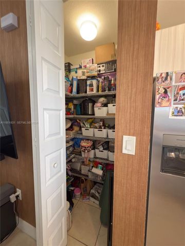 9113 NW 159th St 9113, Miami Lakes, FL 33018